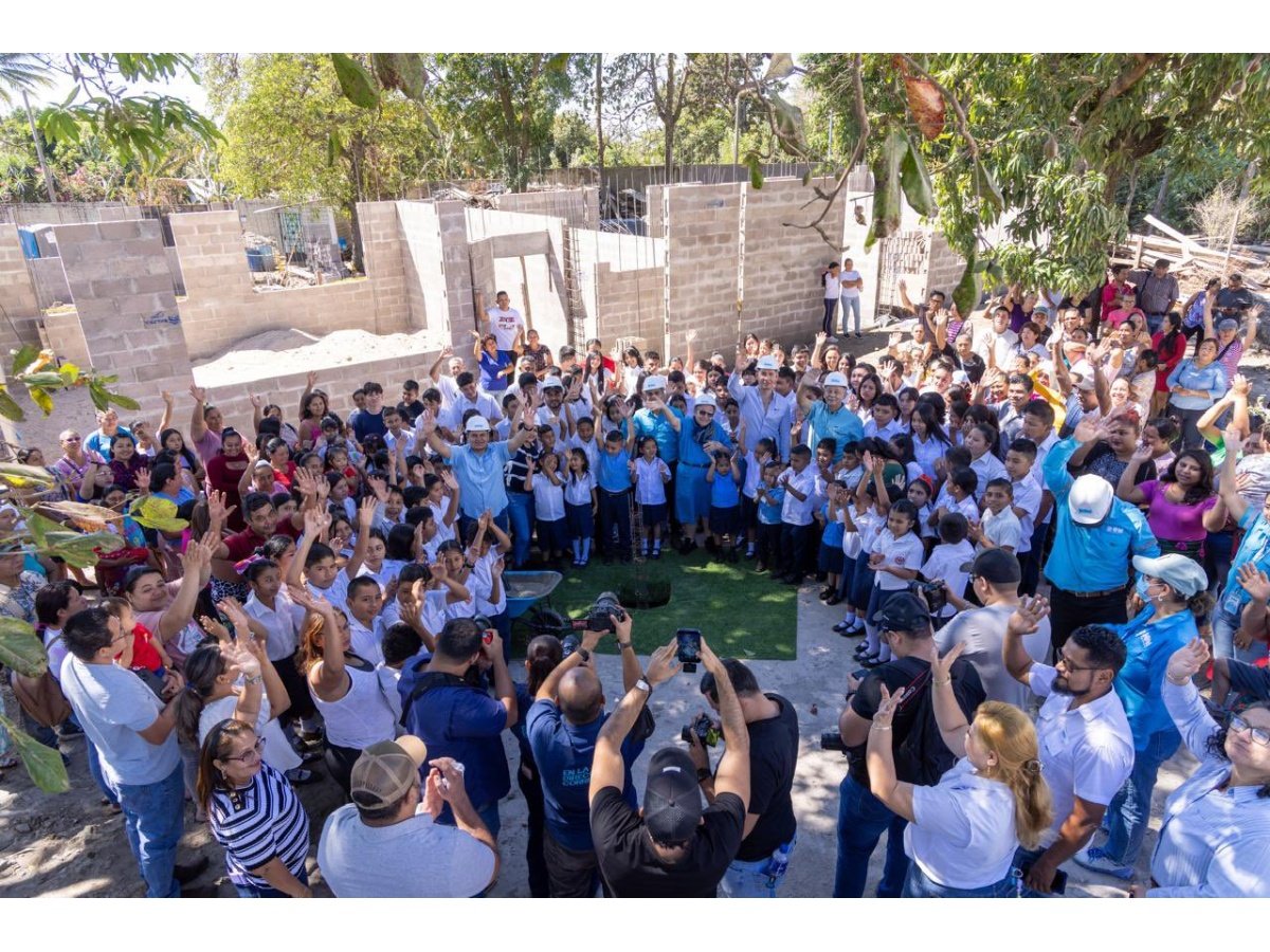 Avanza con retrasos la construcción del Complejo Educativo Jorge Lardé en Izalco