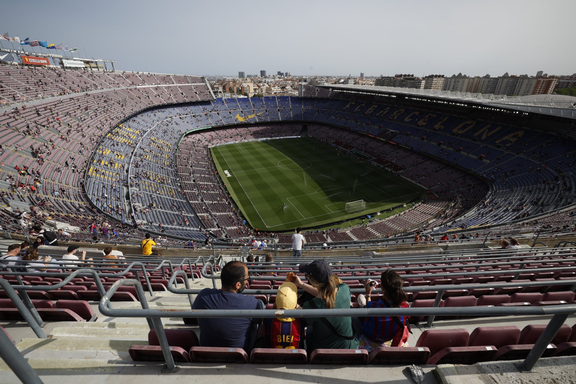 Barcelona oficializa su candidatura para albergar la final de la Champions League 2029 en el Camp Nou renovado
