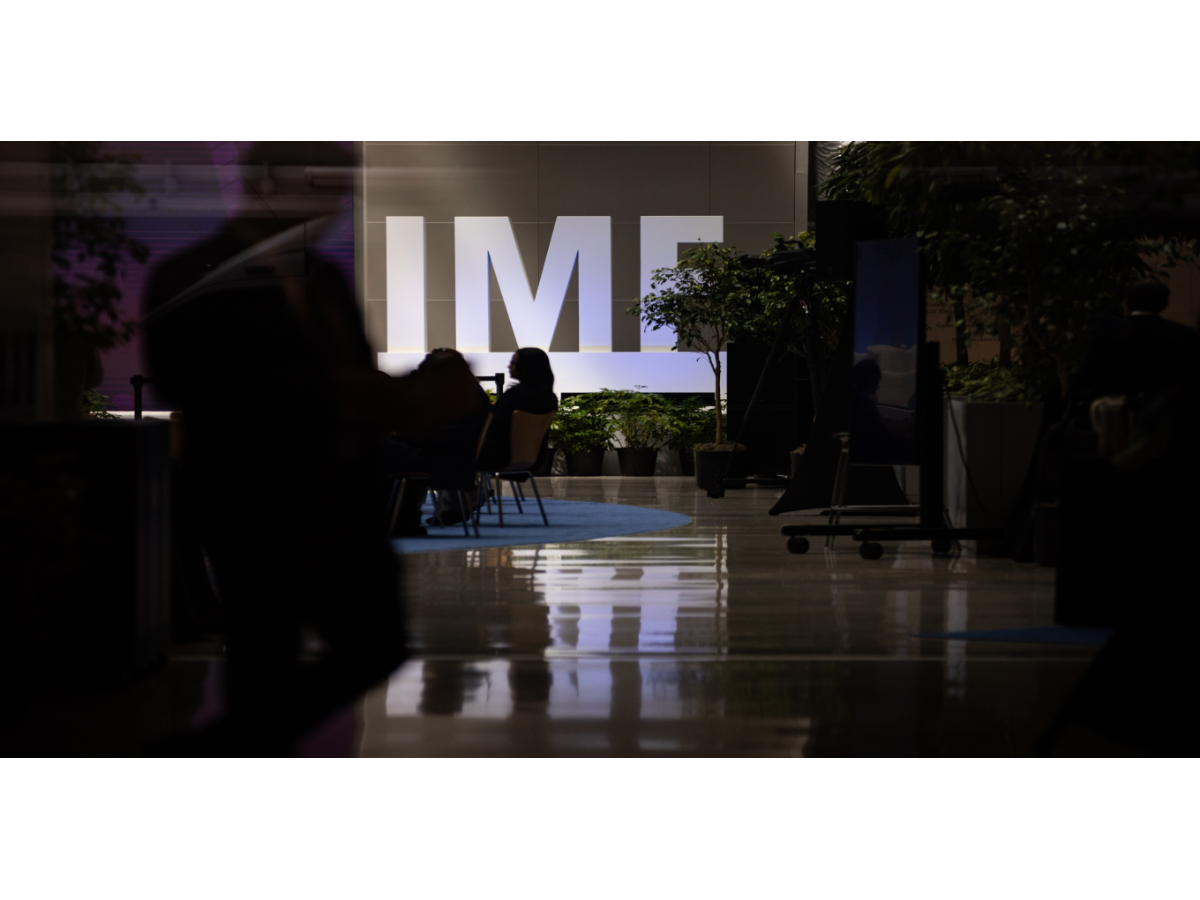 FMI desembolsa $232.5 millones a El Salvador en 2025 pero retrasos generan incertidumbre
