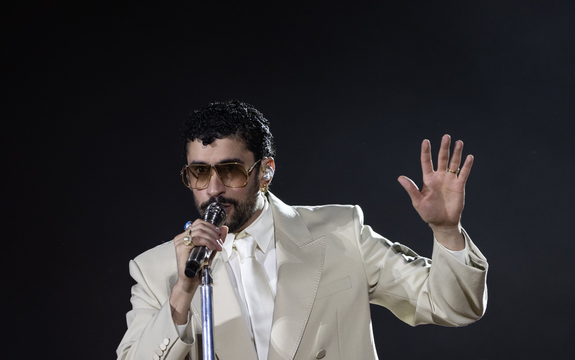 Casa Blanca responde a críticas de Bad Bunny y artistas contra ICE en los Grammy 2026