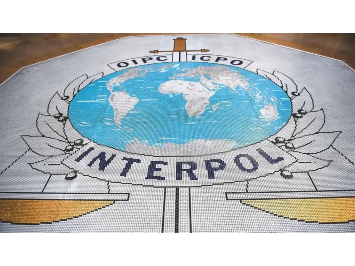 Investigación revela uso del sistema Interpol por Rusia para perseguir opositores en el extranjero
