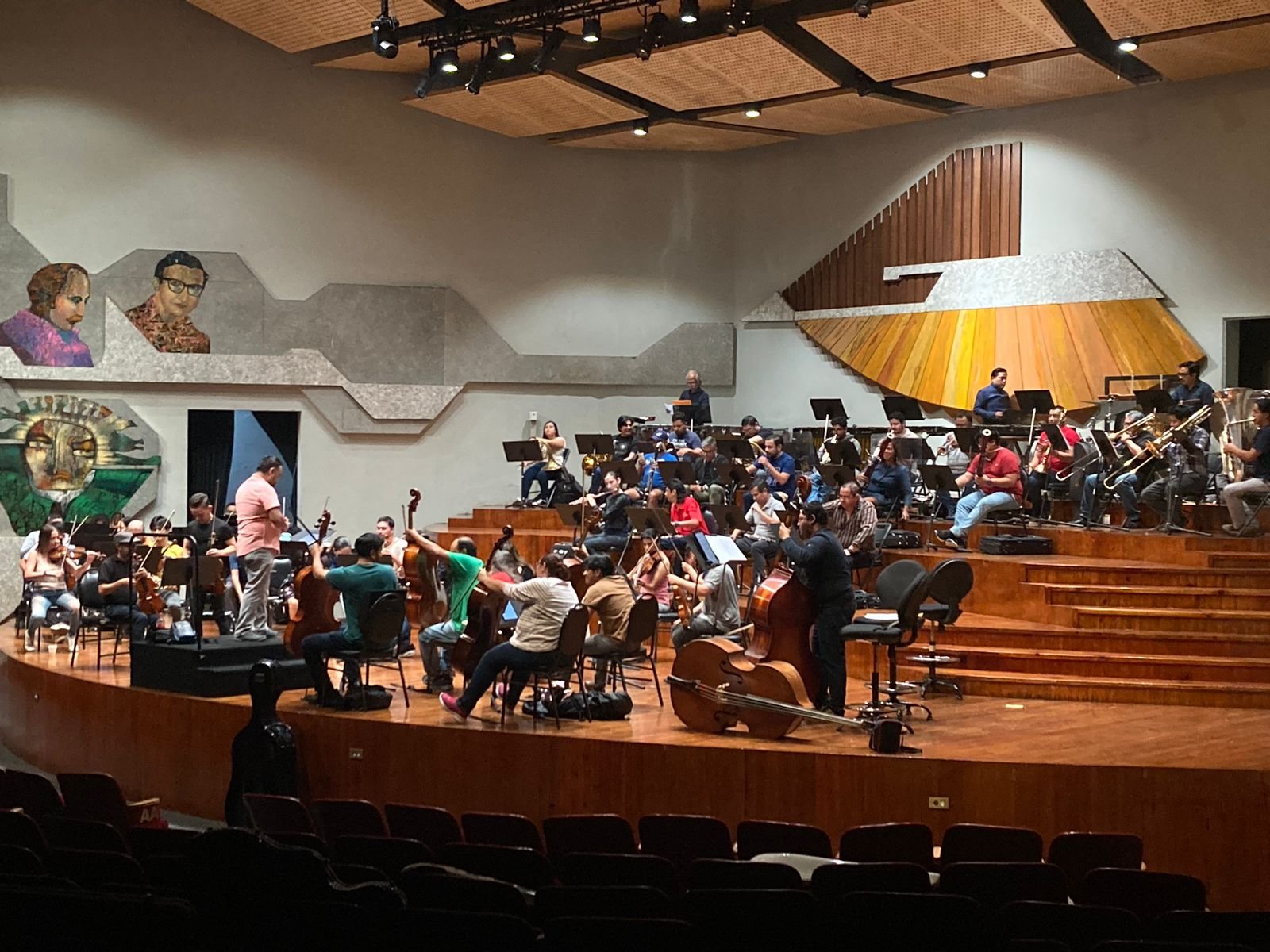 La Orquesta Sinfónica Nacional ofrece recital barroco con violonchelo y clavecín en Guatemala