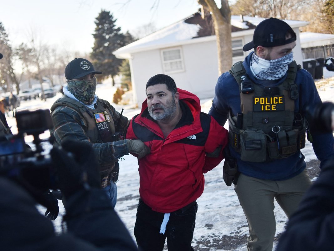 Más de 4,000 arrestos en Mineápolis tras operativos federales contra migrantes en EE. UU.