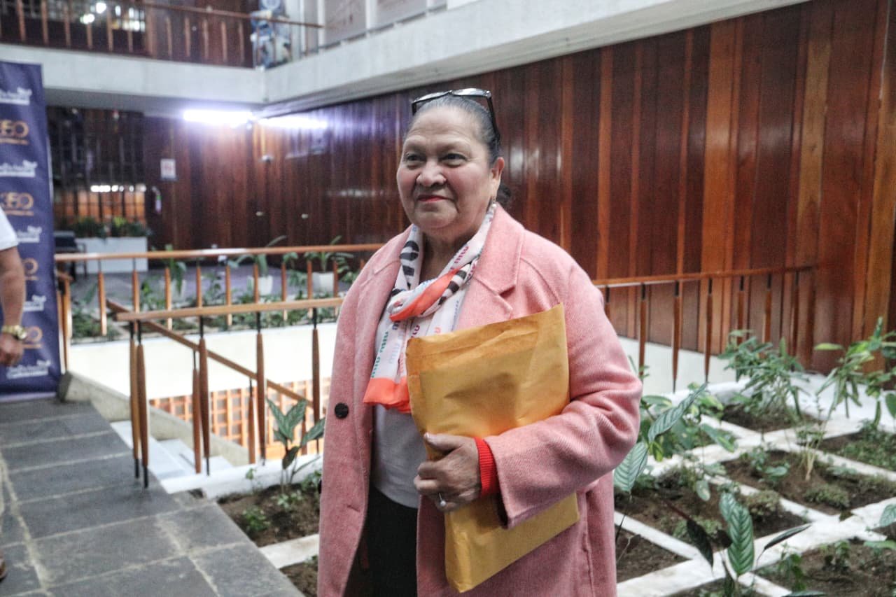 Consuelo Porras presenta expediente para magistratura de la Corte de Constitucionalidad por el CSU de la Usac