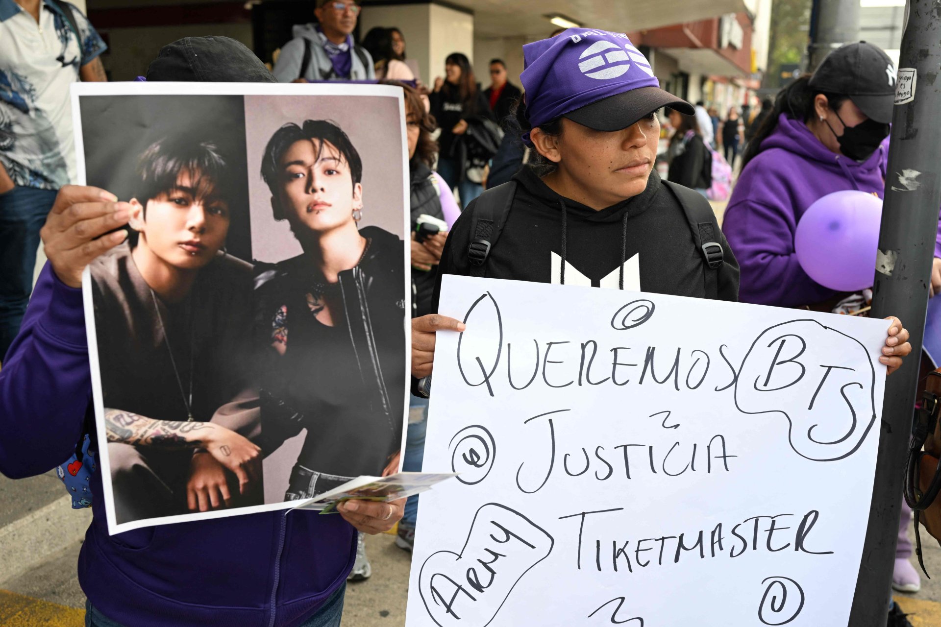 Seguidores de BTS en Ciudad de México exigen investigación por irregularidades en venta de boletos