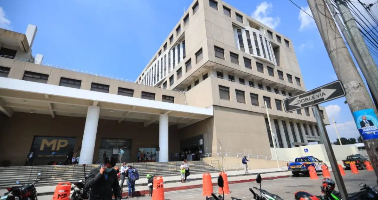 Empresario es procesado por estafa en proyecto de viviendas financiado por FOPAVI en Teculután