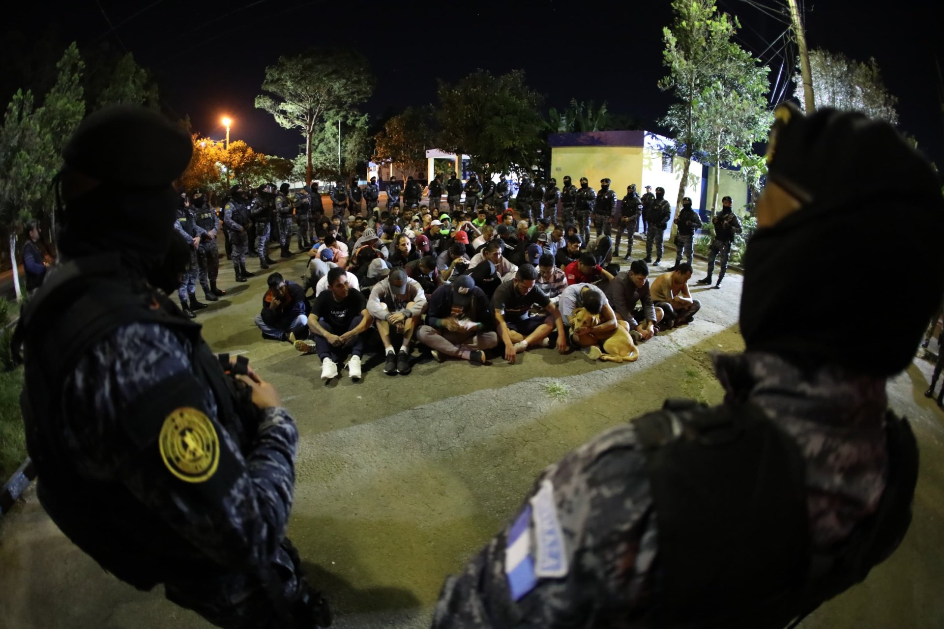 Órdenes desde prisión: ataque coordinado del Barrio 18 deja 11 policías fallecidos en Guatemala