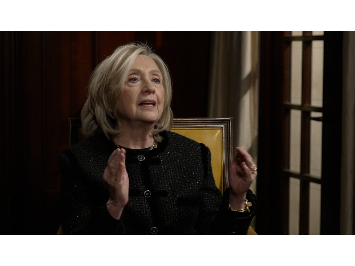 Hillary Clinton critica supuesta demora en publicación de archivos de Epstein y anuncia comparecencia en Congreso de EE.UU.
