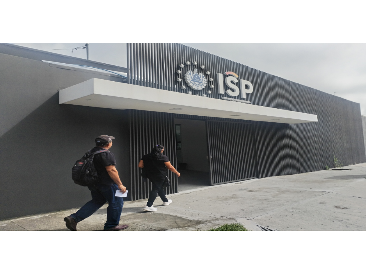 FMI confirma que reforma de pensiones en El Salvador sigue en negociación y sin fecha definida