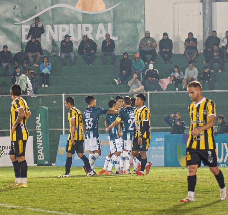 Antigua GFC consigue su primera victoria del Clausura 2026 ante Aurora en un partido marcado por tres expulsiones