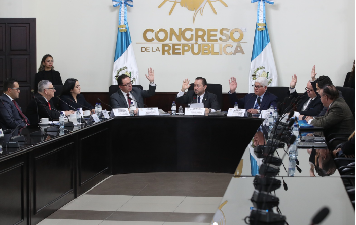 Amparo busca repetir nómina de candidatos al TSE por exclusión de los mejor calificados