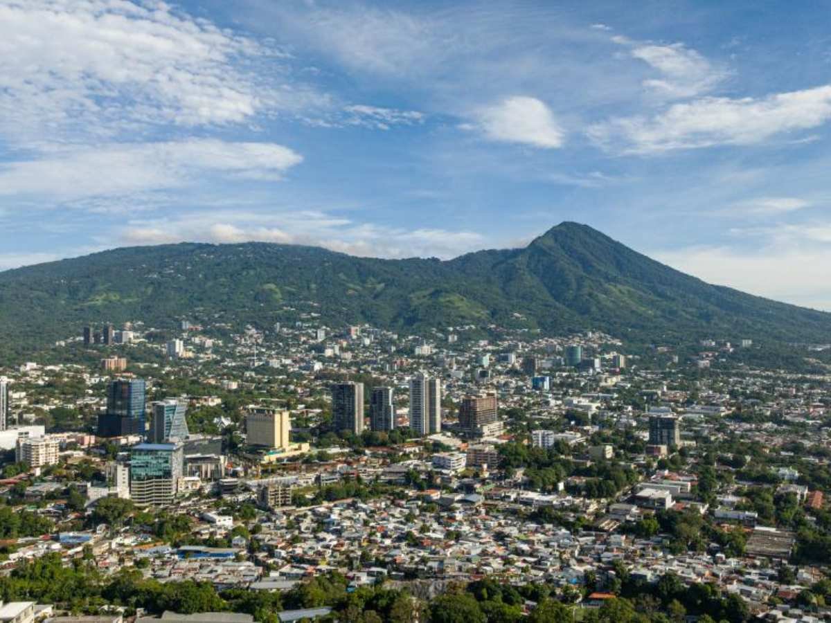 Clima en El Salvador se mantiene en fase neutral sin señales claras de El Niño o La Niña Clima en El Salvador se mantiene en fase neutral sin señales claras de El Niño o La Niña