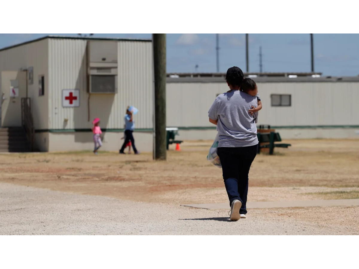 Estados Unidos deporta a bebé enfermo y su familia a México en medio de críticas por condiciones en centro de detención