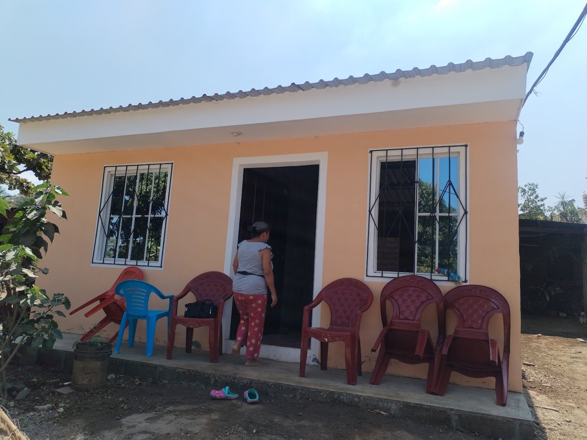 Familias de El Refugio concluyen construcción de viviendas tras años de retrasos municipales