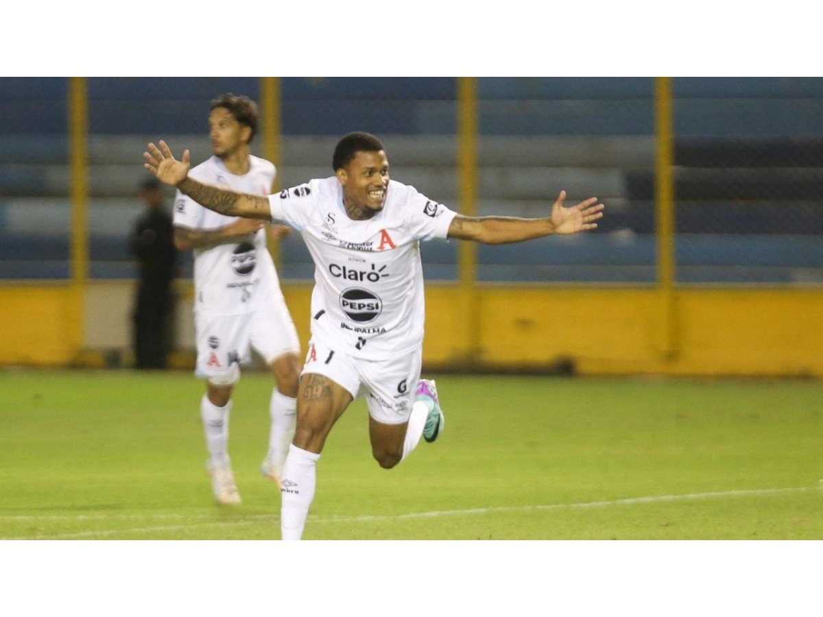 Alianza FC domina y golea 3-0 a Águila en el Cuscatlán en jornada 8 del Clausura 2026