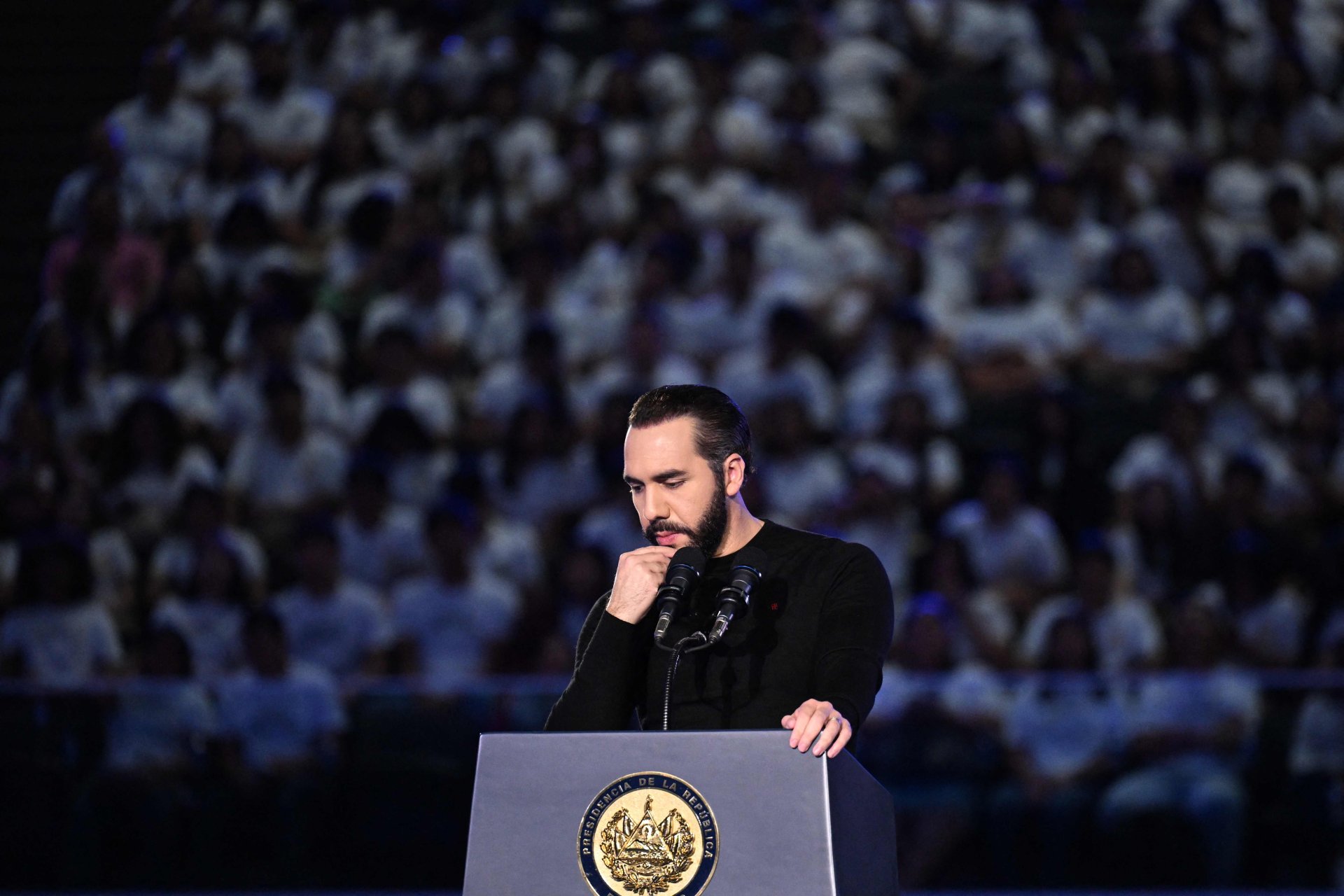 Preferencia en Perú por un liderazgo similar al de Nayib Bukele, según sondeo reciente