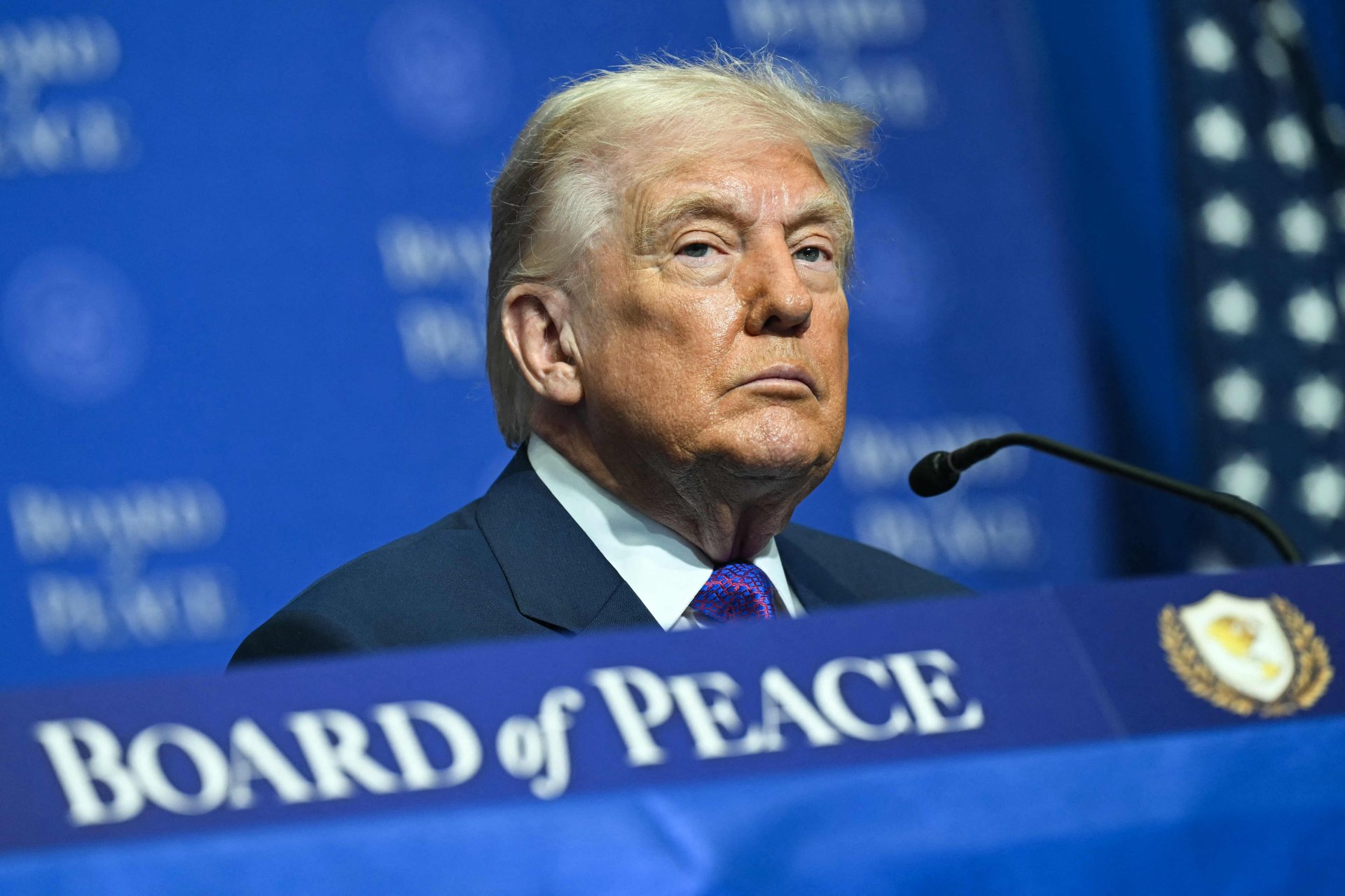 Trump fija ultimátum de diez días a Irán para un acuerdo mientras crecen tensiones militares