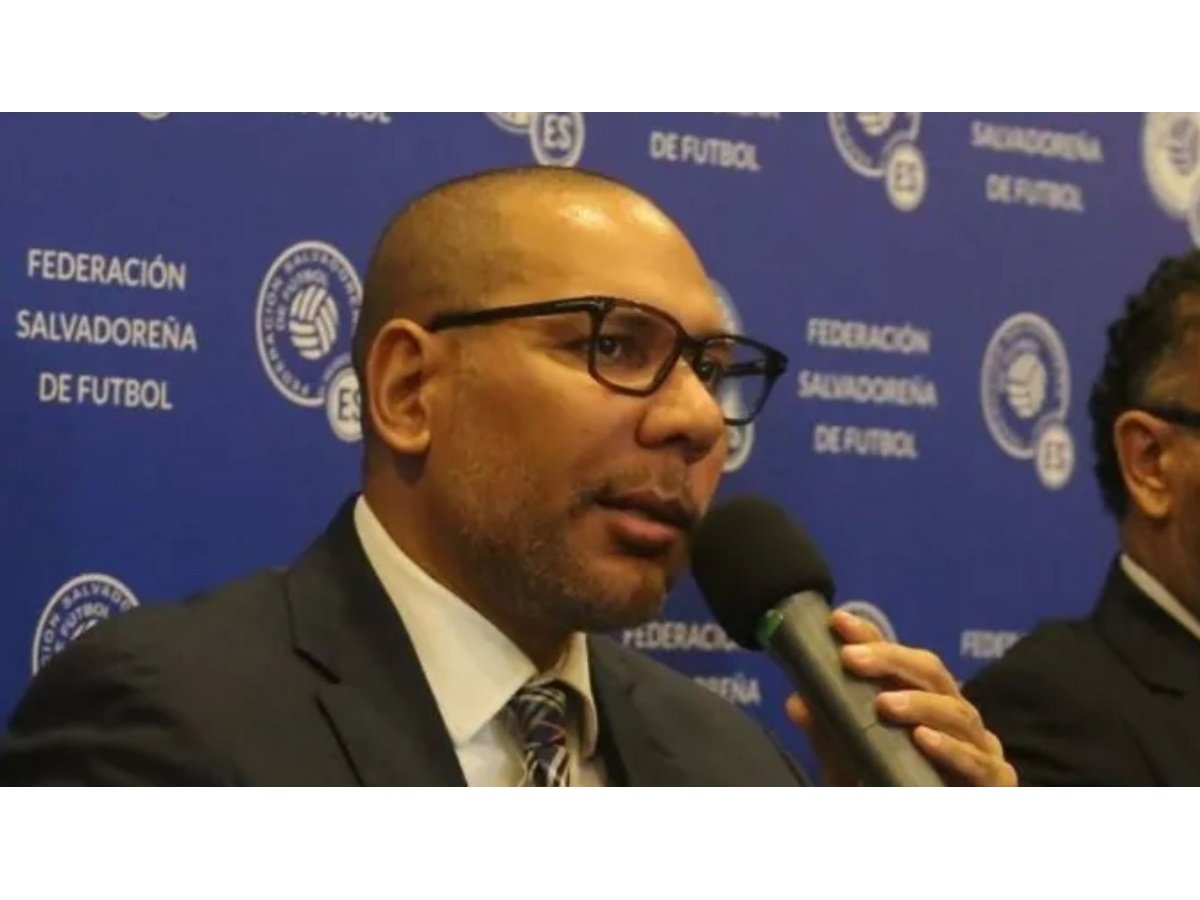 Federación Salvadoreña de Fútbol inicia evaluación rigurosa del arbitraje tras polémica en jornada reciente Federación Salvadoreña de Fútbol inicia evaluación rigurosa del arbitraje tras polémica en jornada reciente