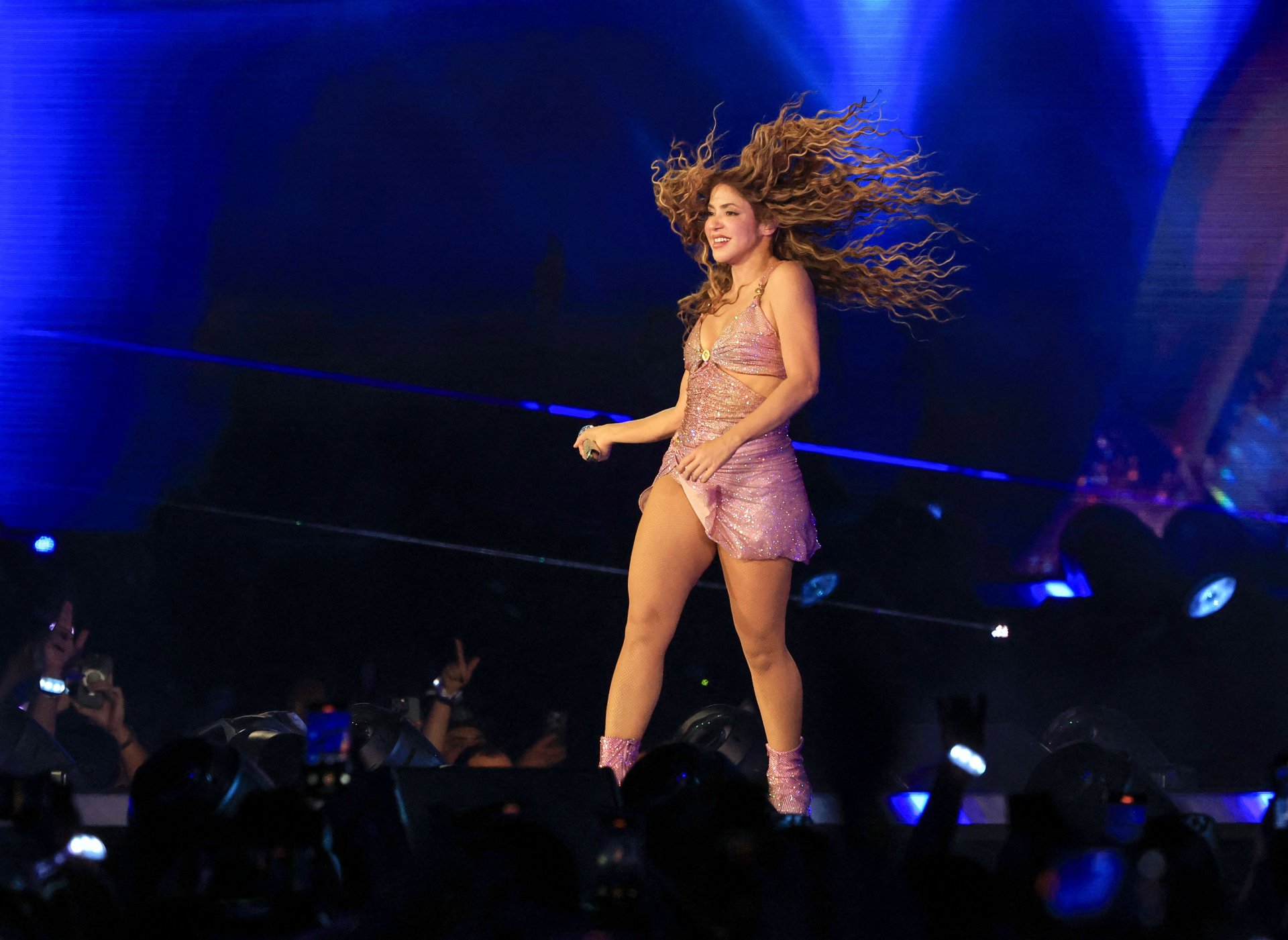 Shakira y Beéle protagonizan emotivo encuentro en Barranquilla durante grabación musical