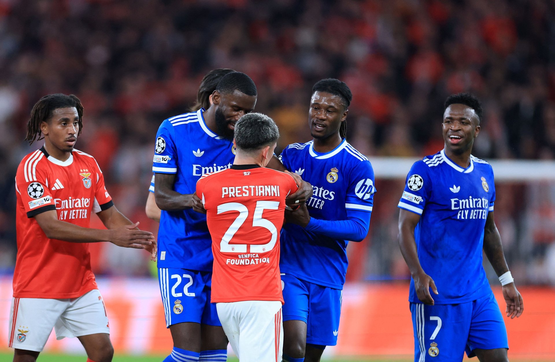 Real Madrid entrega evidencia a la UEFA sobre incidentes racistas contra Vinícius en Lisboa