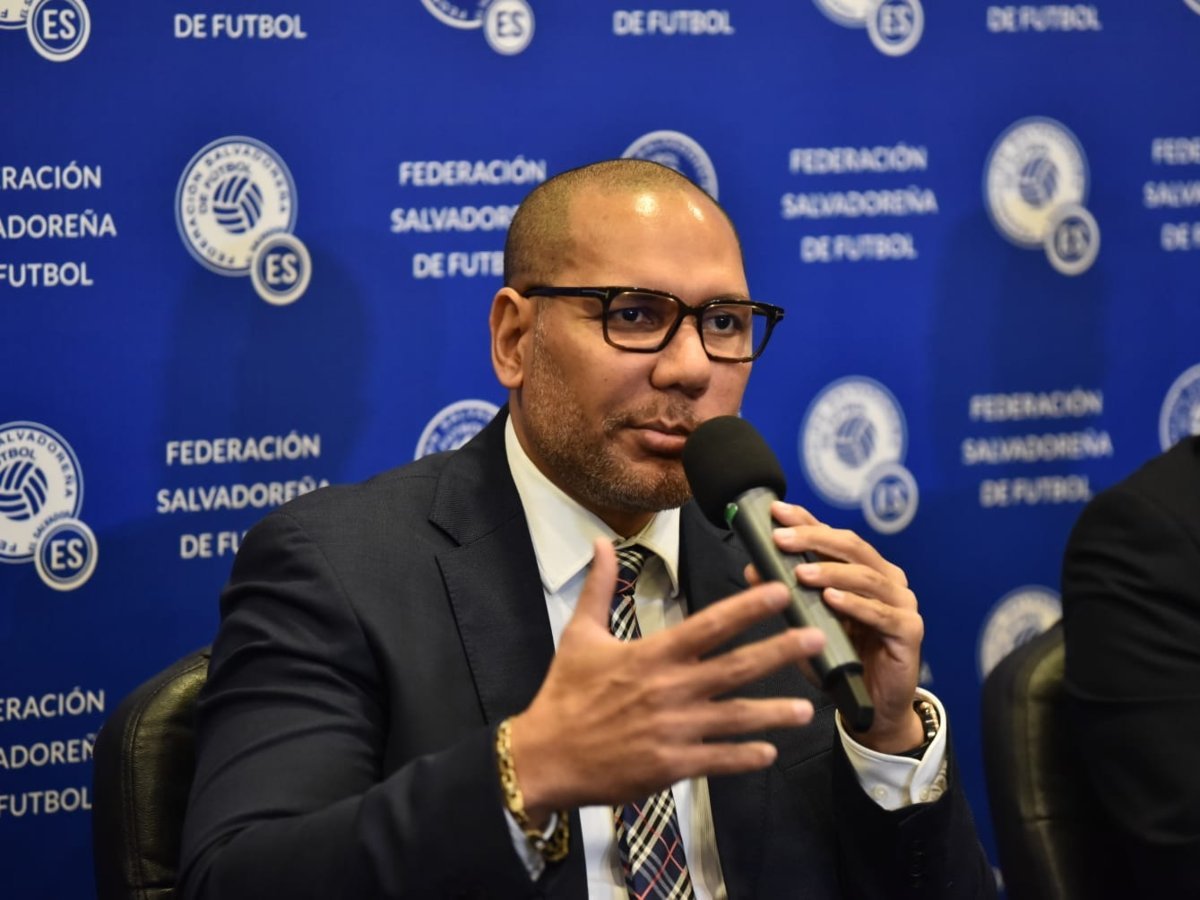 FESFUT anuncia evaluación integral del arbitraje en el fútbol salvadoreño ante creciente debate