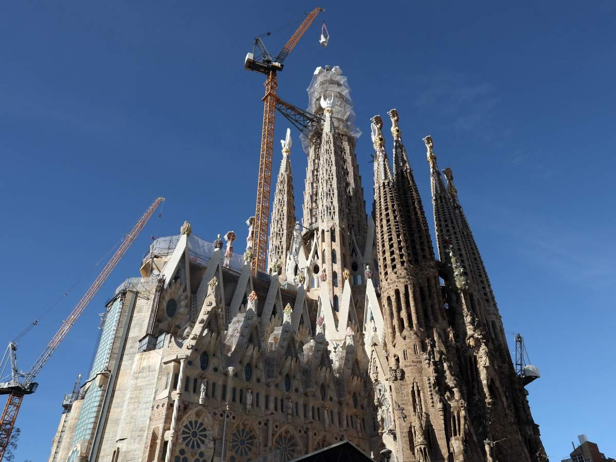 La Sagrada Familia alcanza 172,5 metros y se corona como la iglesia más alta del mundo