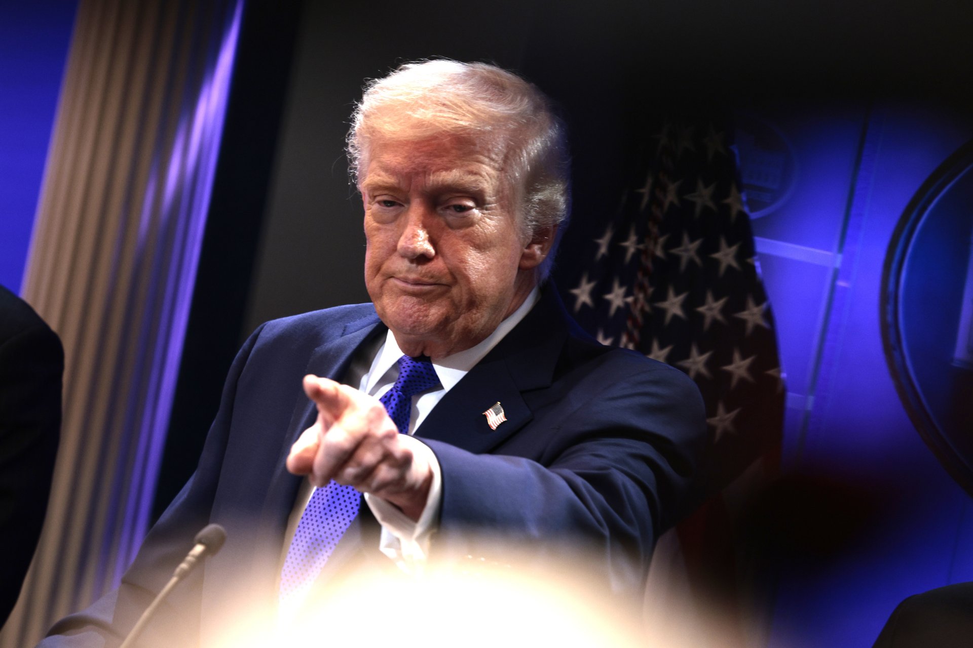 Trump anuncia arancel global del 10% tras fallo de la Corte Suprema que anula medidas previas