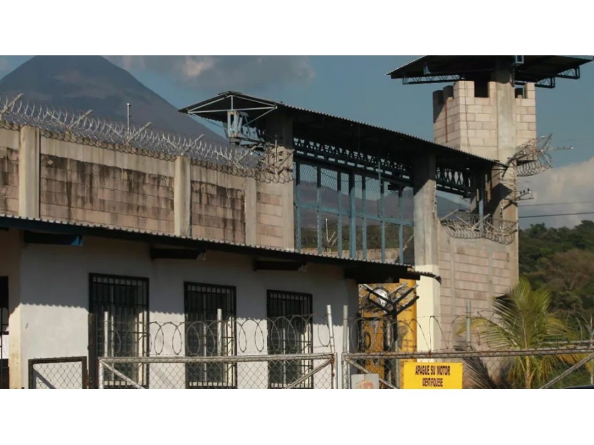 Fallece privado de libertad deportado de EE.UU. tras ser trasladado a hospital en Sonsonate