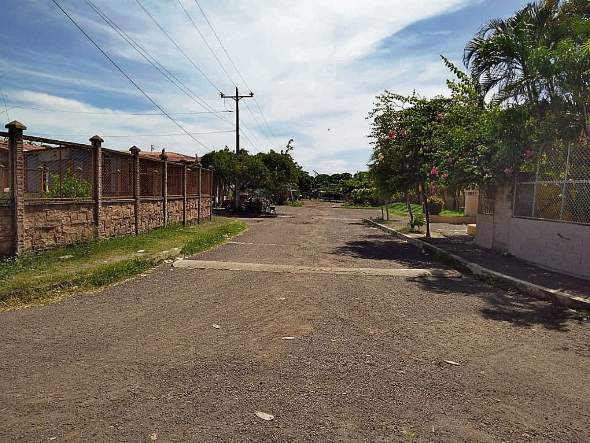 Capturan en La Paz al hijo de líder comunitario por presunta usurpación en conflicto habitacional