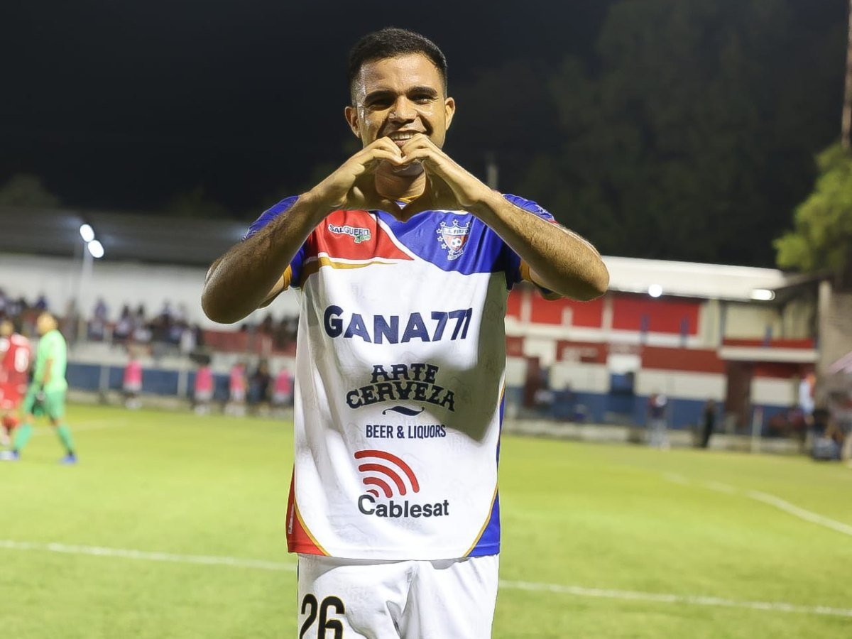 Firpo logra una emocionante remontada y vence 3-2 a Hércules para ser líder del Clausura 2026