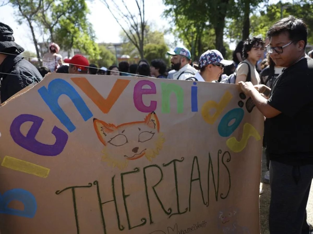 Primer encuentro público de therians en México termina sin asistentes pese a gran expectativa