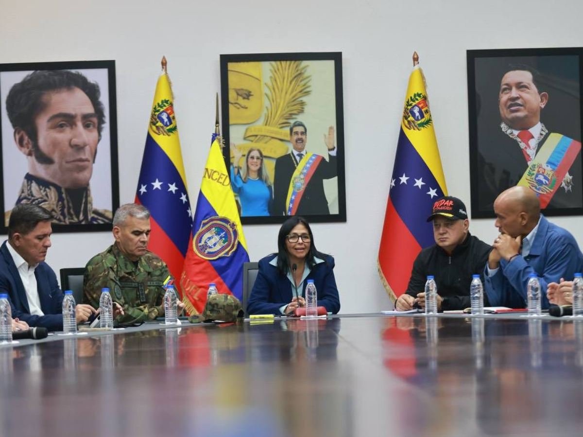Retiro parcial del personal cubano en Venezuela refleja cambio en alianza bajo presión de EE.UU.