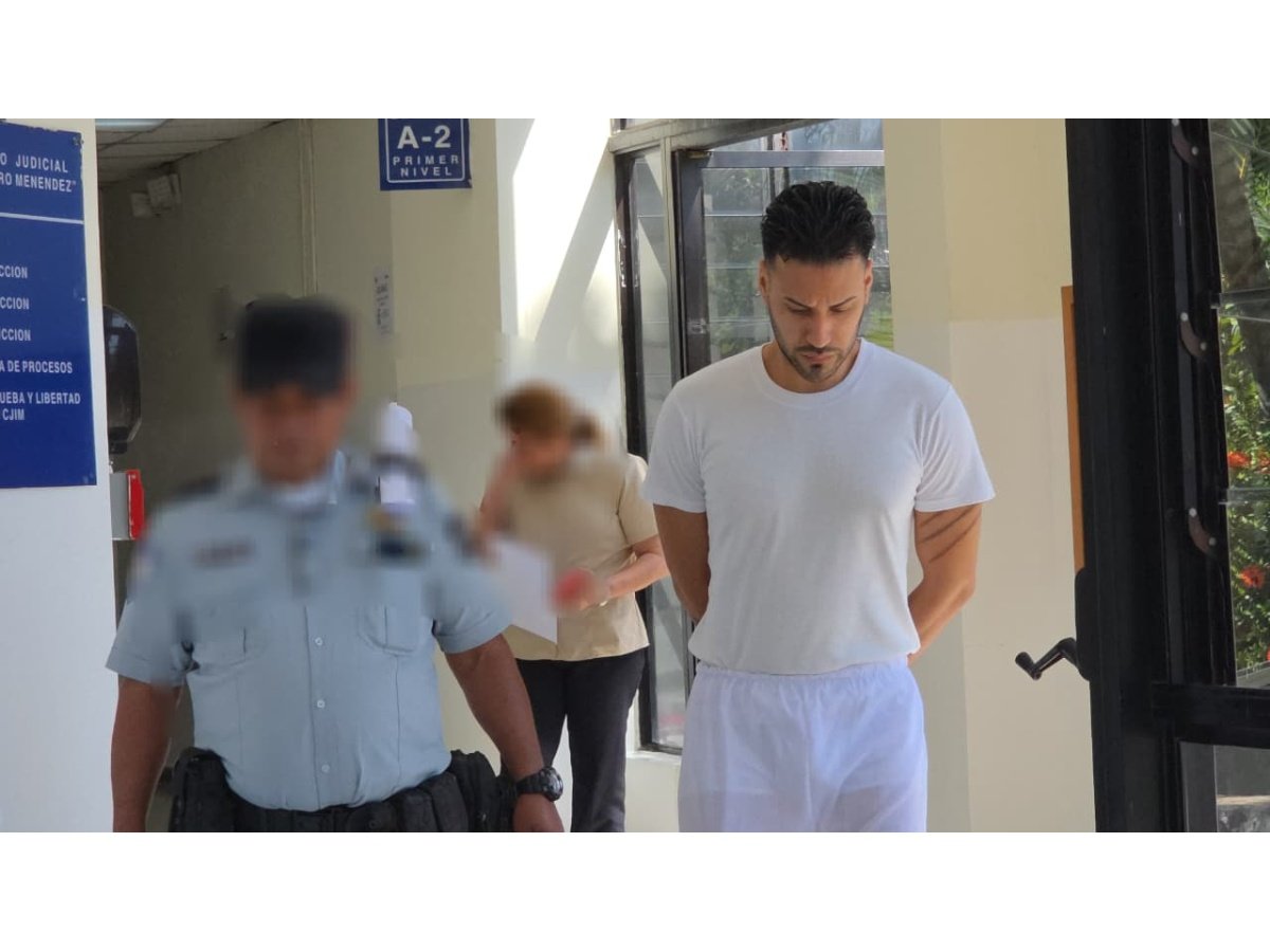 A juicio acusado de asesinar a su padre y madrastra en San Salvador