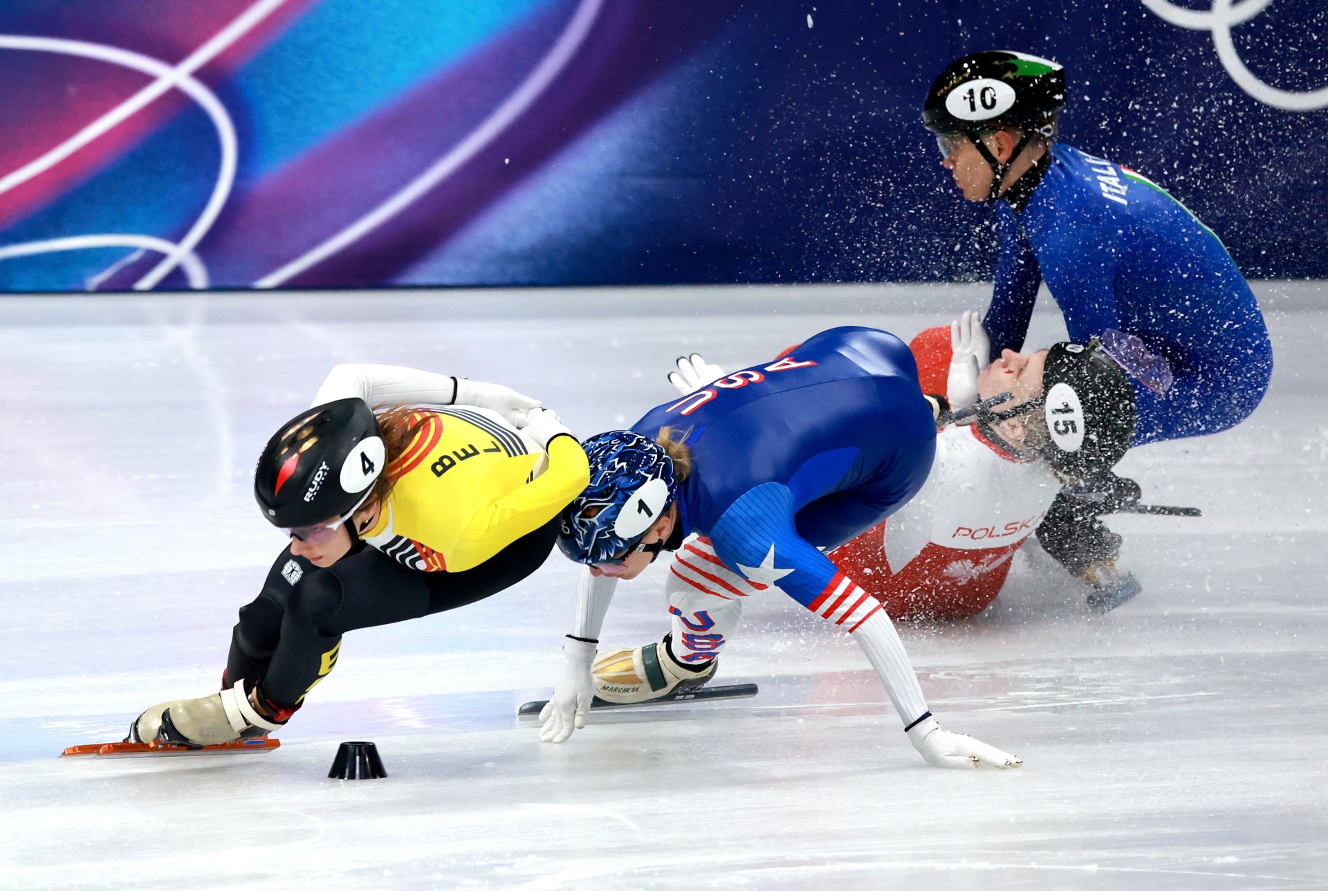 Accidente en Milano Cortina 2026: Kamila Sellier sufre corte facial tras caída en patinaje corto