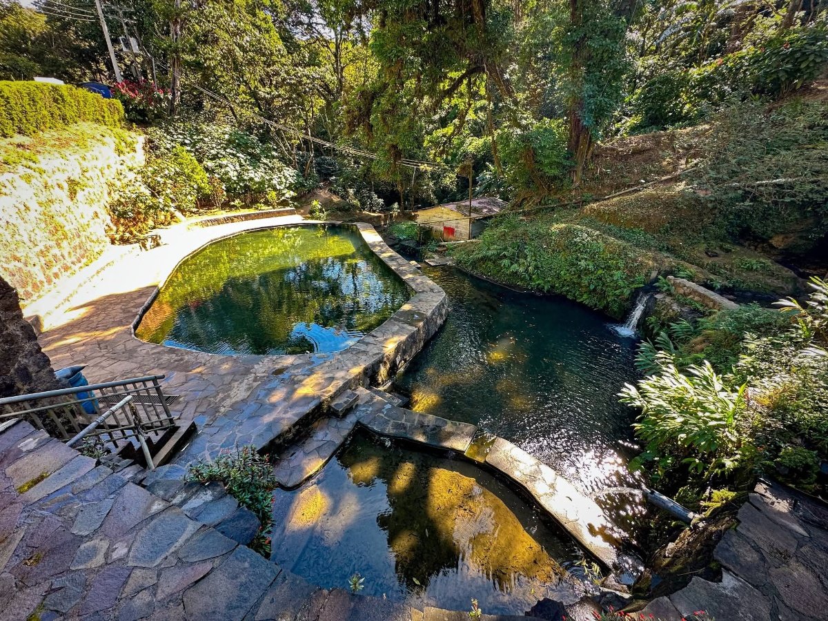 Atzumpa en Concepción de Ataco: un oasis natural de agua fría en la Ruta de las Flores