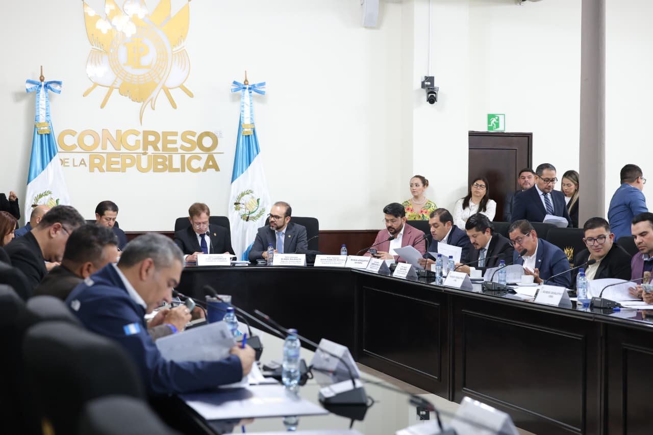 Congreso inicia revisión de expedientes para magistrados de la Corte de Constitucionalidad