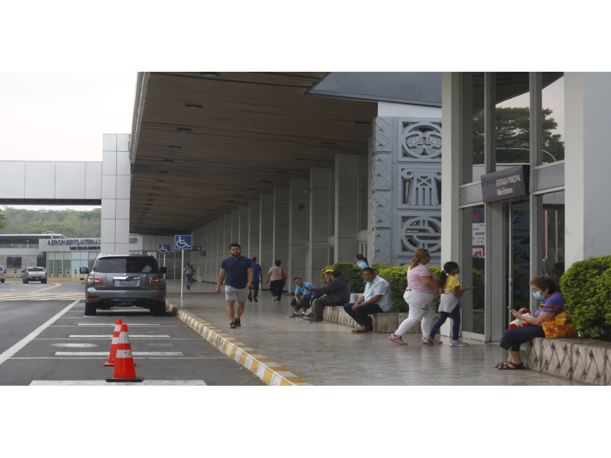Comisión de Hacienda avala reforma al decreto para préstamo de modernización del Aeropuerto Internacional