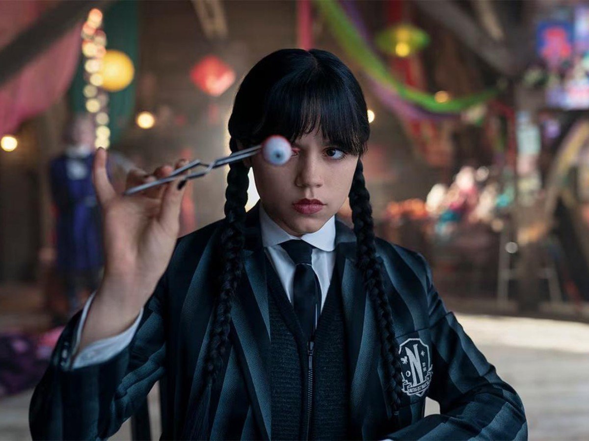 Netflix inicia rodaje de la temporada 3 de Merlina con la incorporación de Winona Ryder
