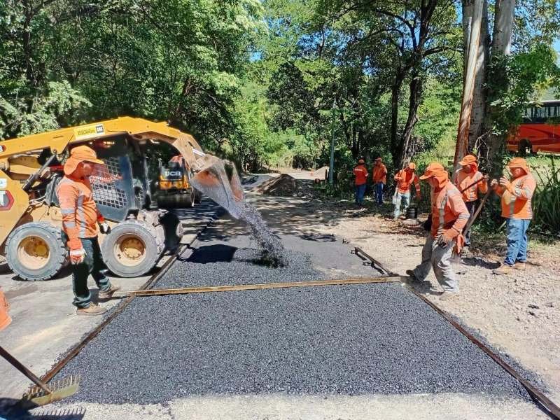 FOVIAL intensifica mantenimiento vial en El Salvador: conoce las zonas intervenidas y rutas alternas