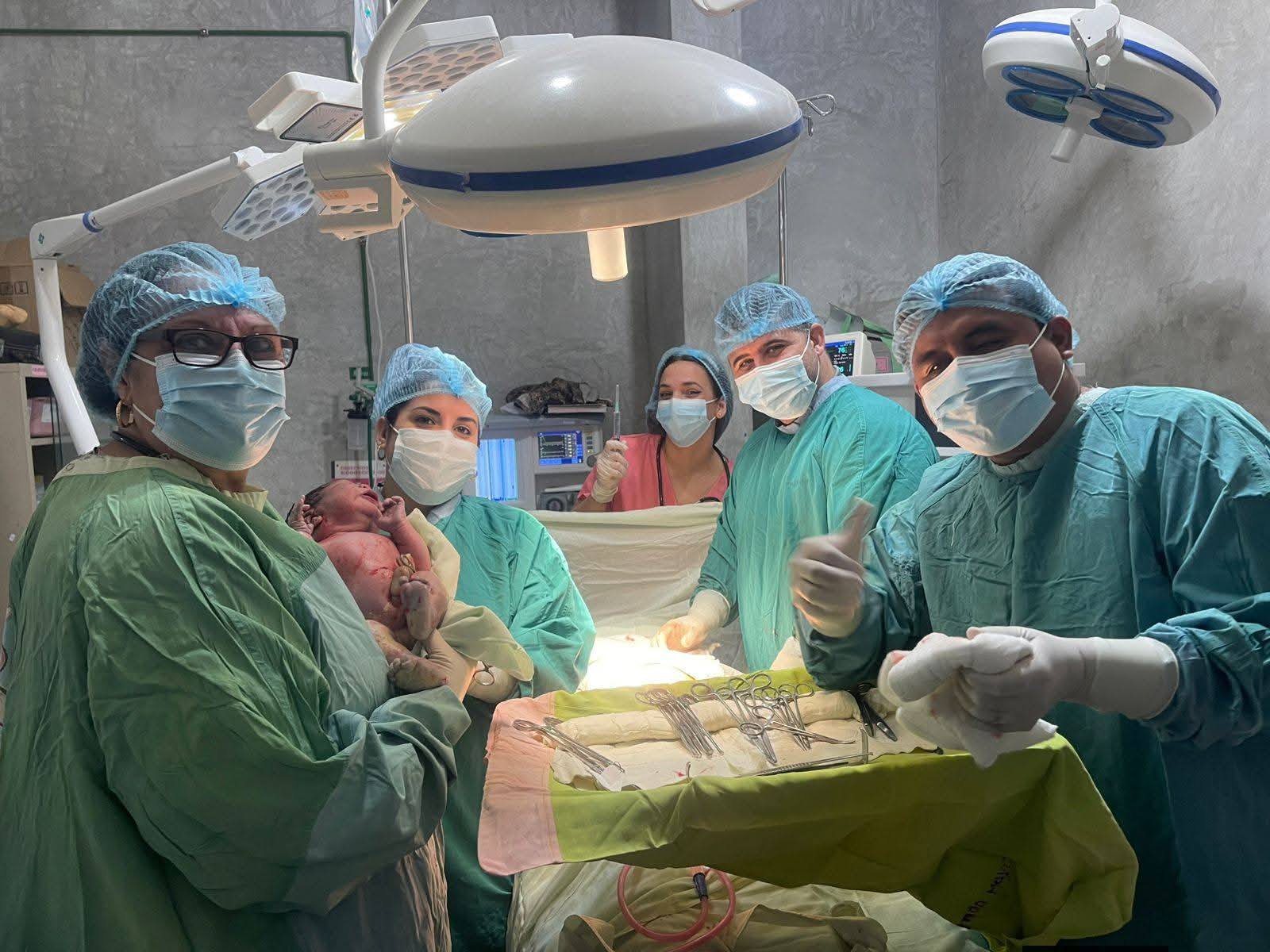 Salida de médicos cubanos en Guatemala genera incertidumbre por falta de convocatorias para reemplazos