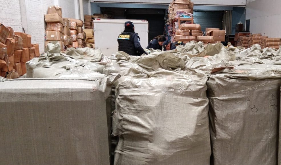 Ministerio Público impulsa operativos por falsificación de productos con marca FIFA en Guatemala