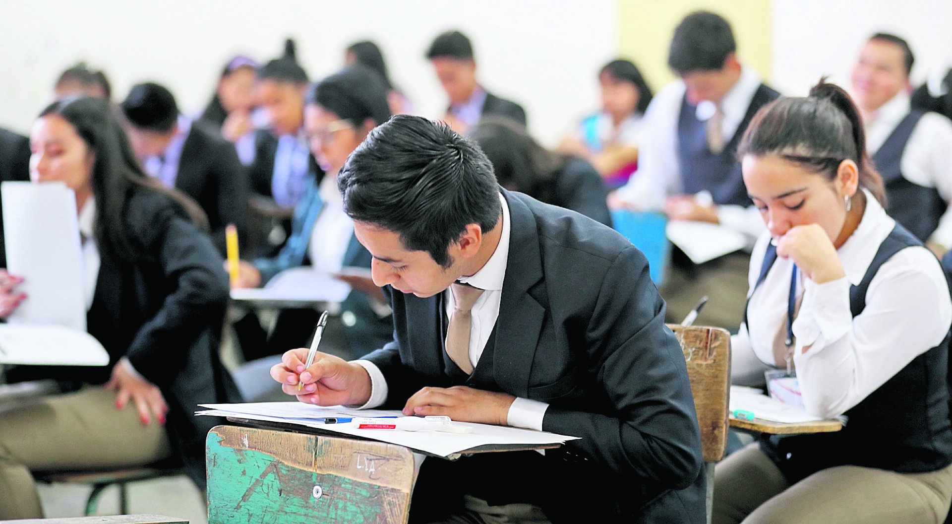 Resultados 2025 del Mineduc: desempeño de graduandos en Matemáticas y Lectura en Guatemala