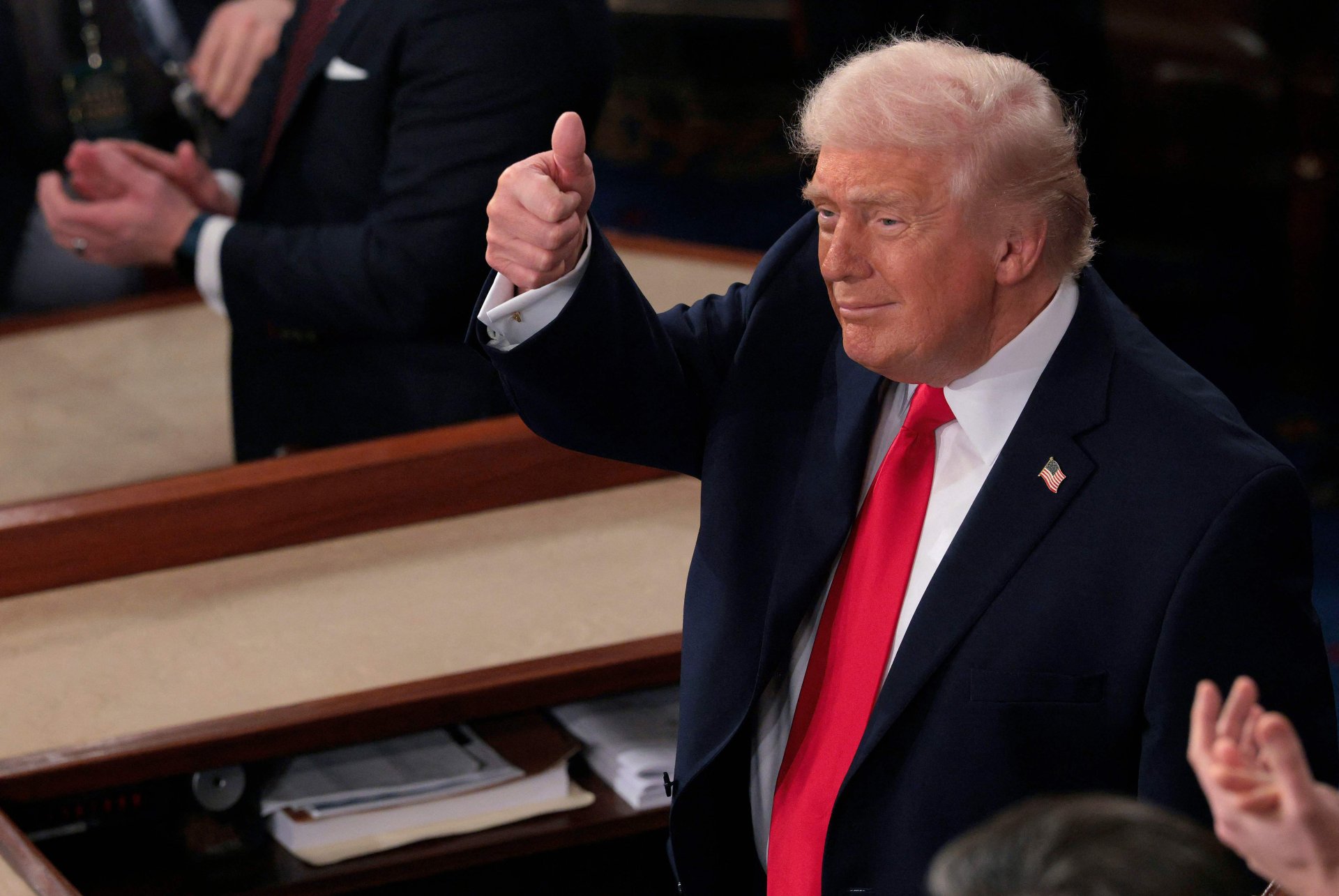 Trump impulsa Ley Save America para restringir el voto de migrantes irregulares en EE.UU.