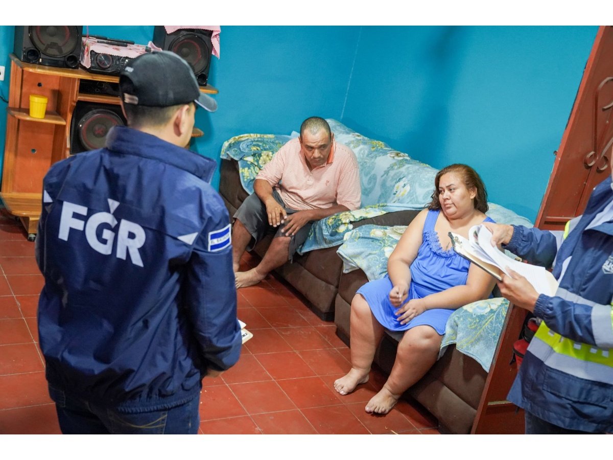 FGR y PNC desarticulan red de contrabando de cigarros que operaba desde puntos fronterizos no autorizados