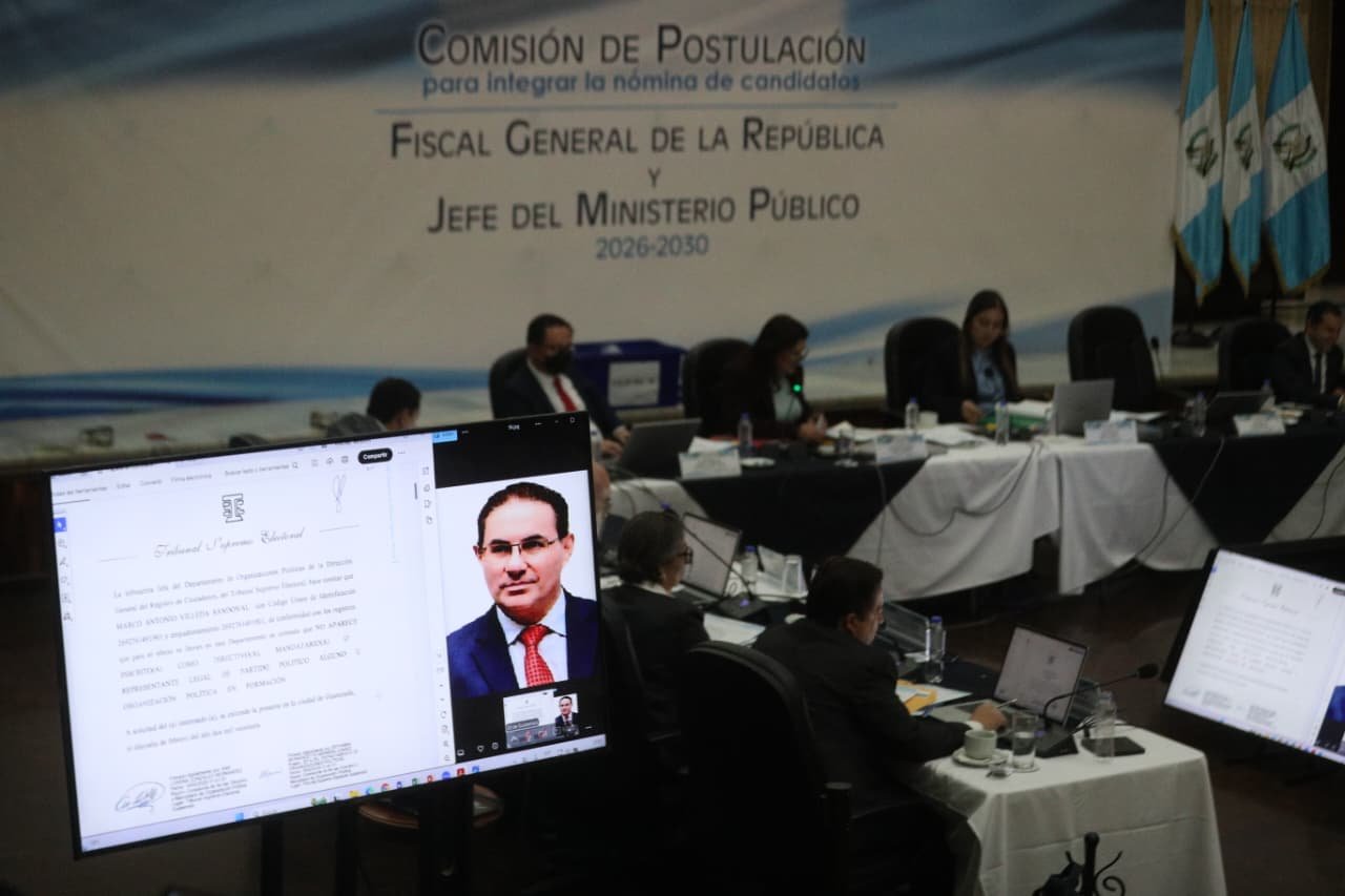 Primeros amparos en la CC abren disputa legal en renovación de fiscal general de Guatemala