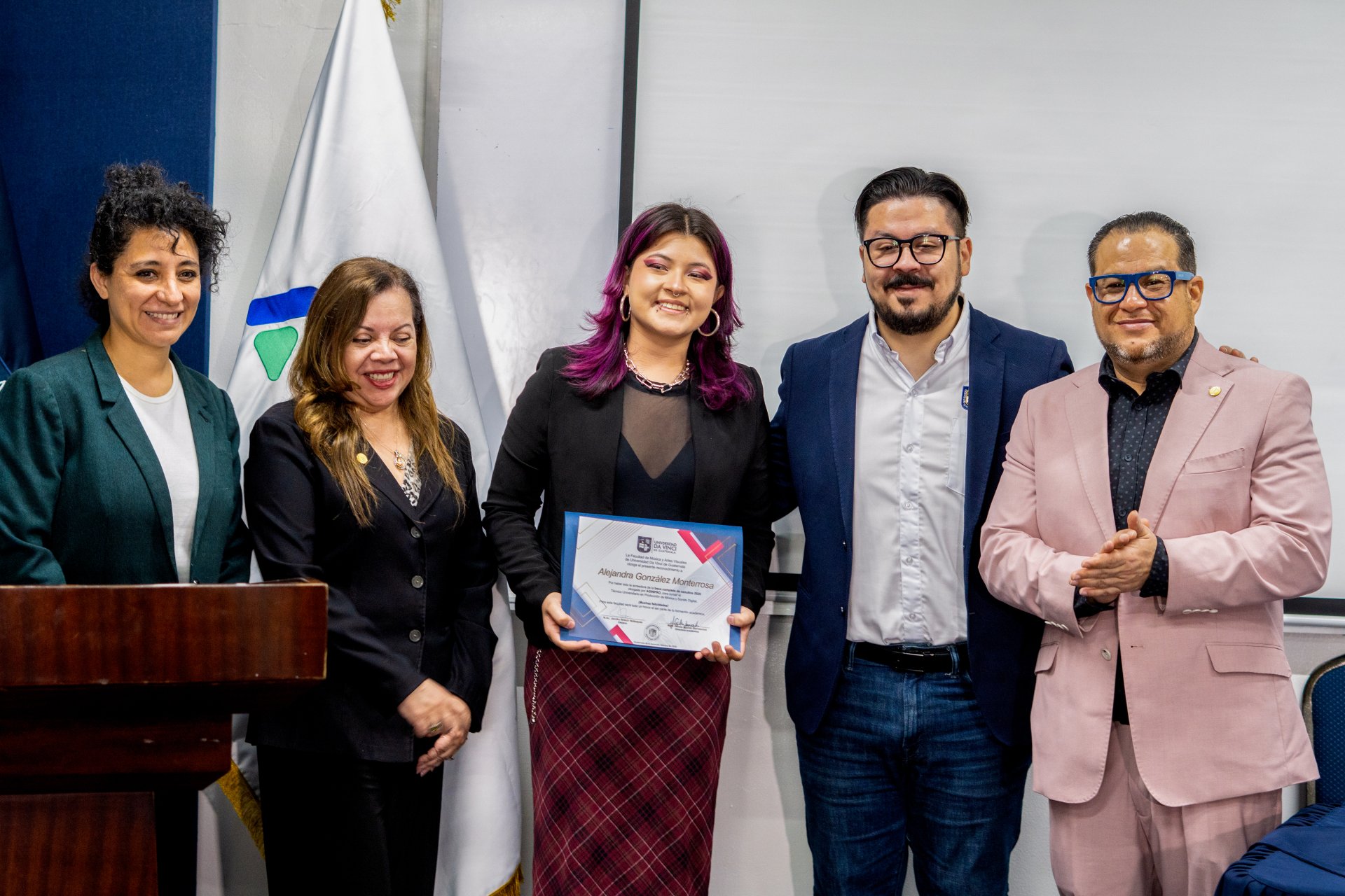 De San Felipe, Retalhuleu a la capital: beca impulsa talento femenino en producción musical