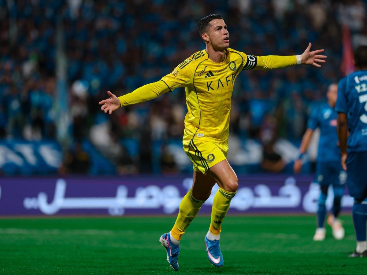 Cristiano Ronaldo adquiere el 25 % del club español UD Almería y amplía su influencia en el fútbol europeo