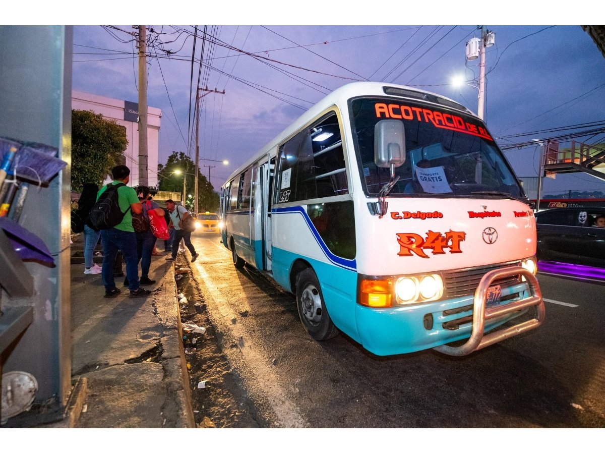 Gobierno descarta aumento de tarifa en transporte público pese a incorporación de nuevas unidades