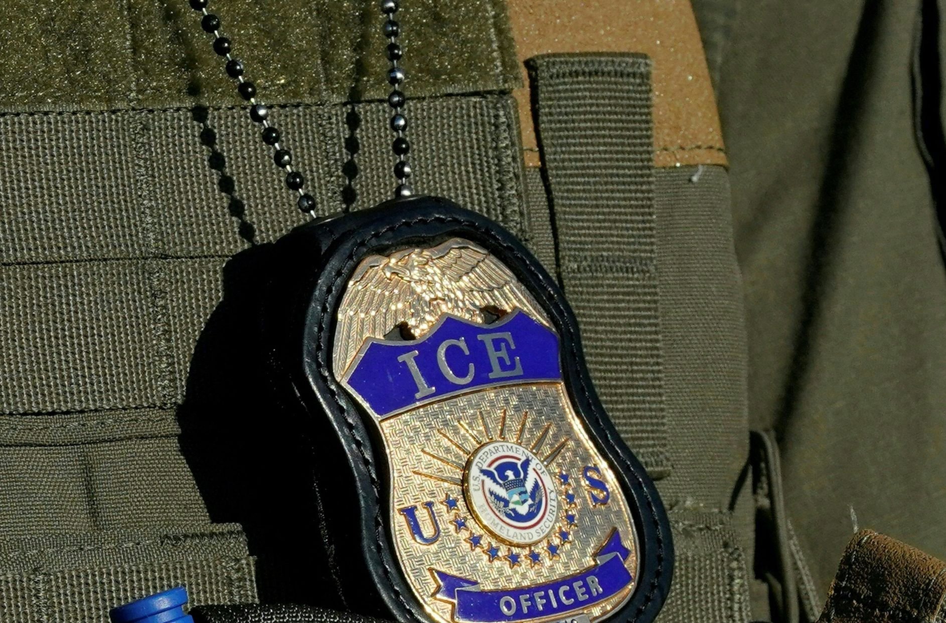 Persecución del ICE en Newark termina en choque múltiple con varios heridos