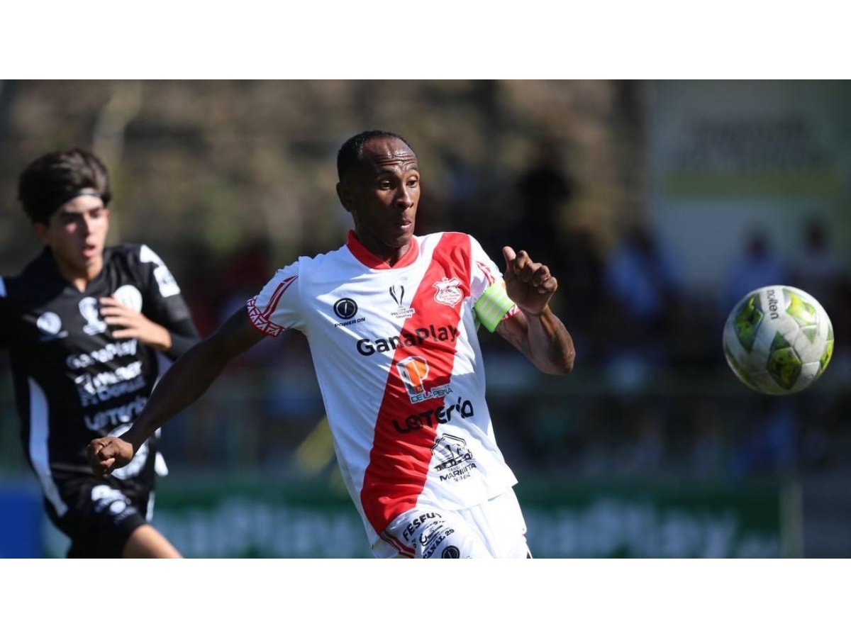 Bladimir Díaz y su meta de ascenso a Primera División con Fuerte Aguilares Bladimir Díaz y su meta de ascenso a Primera División con Fuerte Aguilares